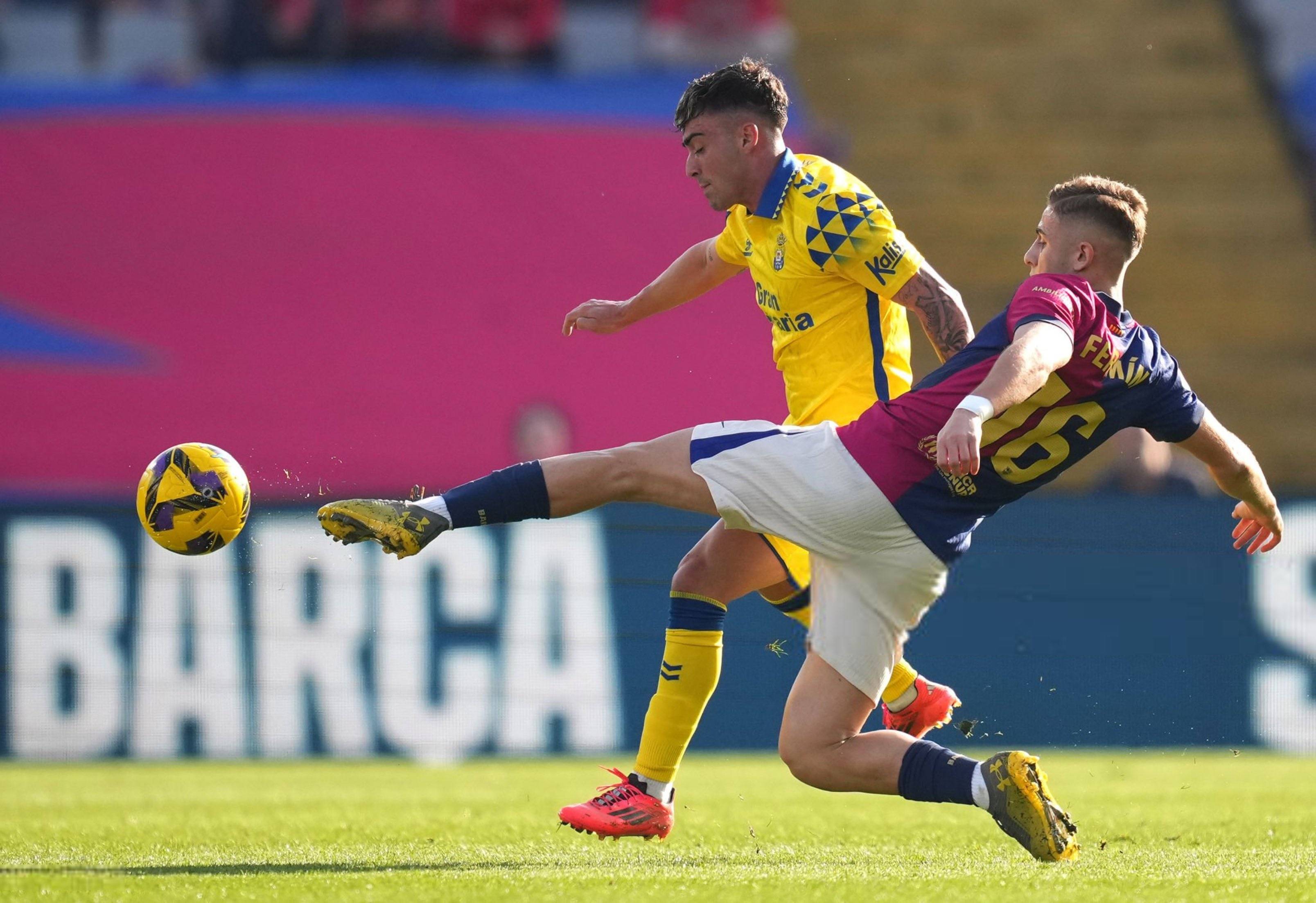 勒沃库森强势法国,莱万爆发神勇的简单介绍 勒沃库森强势法国,莱万爆发神勇的简单介绍