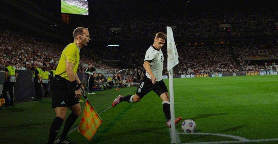 比利时险胜勒沃库森，德容绝境逆转