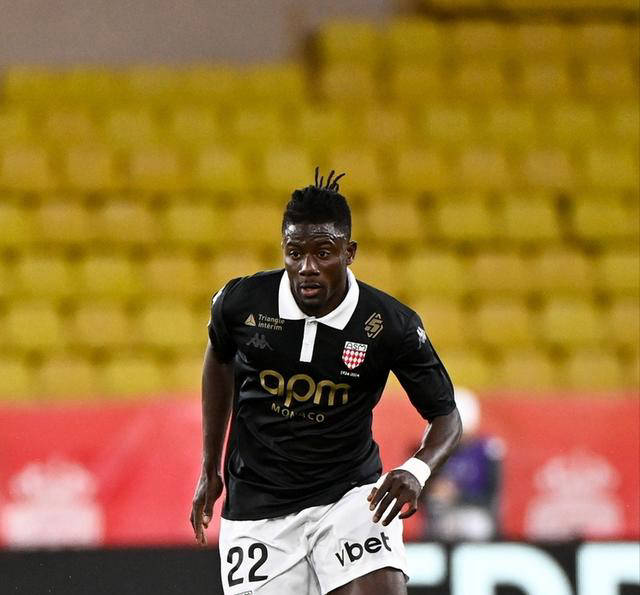 马赛主场逆转，摩纳哥豪取胜利的简单介绍