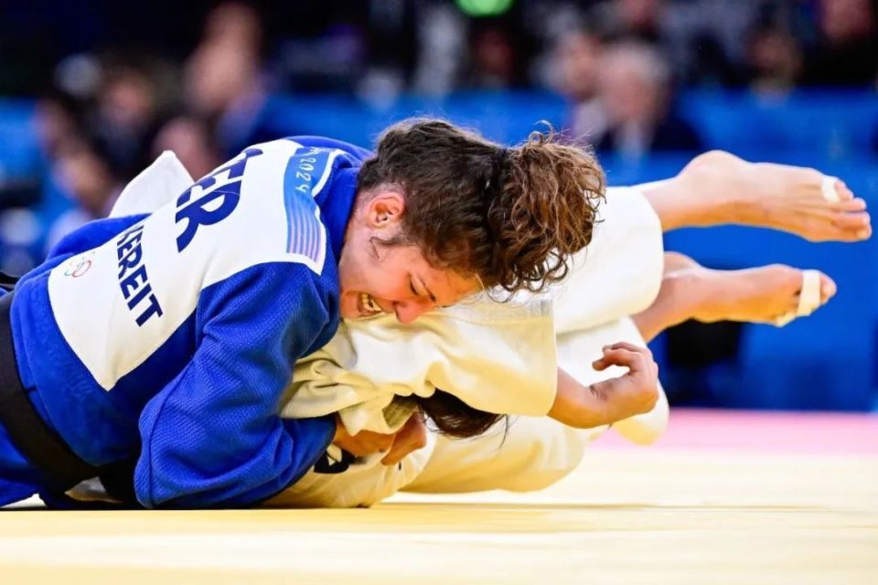 关于德国拳击选手拼尽全力,最终获得铜牌的信息 关于德国拳击选手拼尽全力,最终获得铜牌的信息