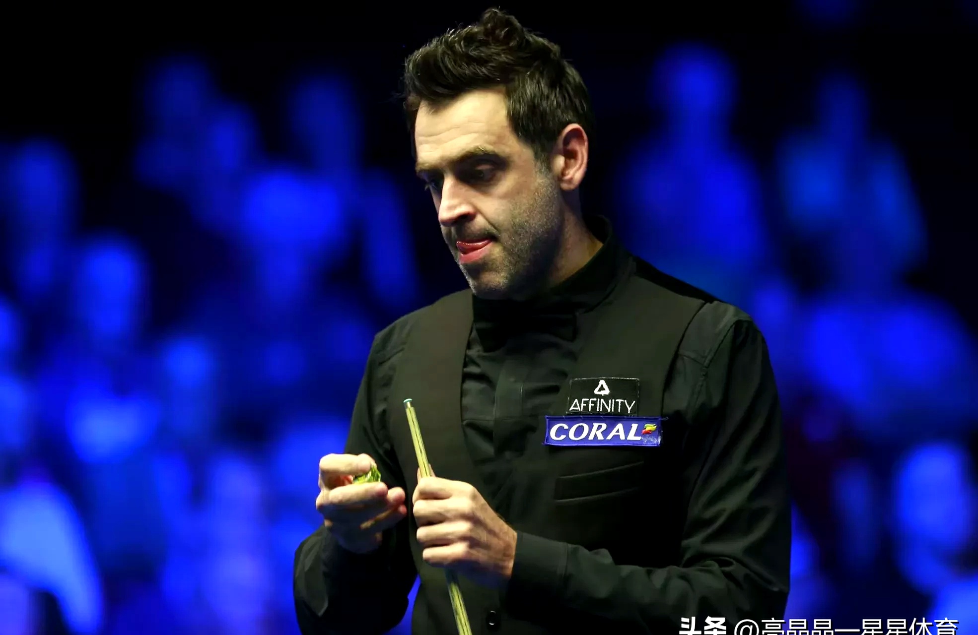 包含欧洲豪门经过激烈比赛成功晋级四强的词条