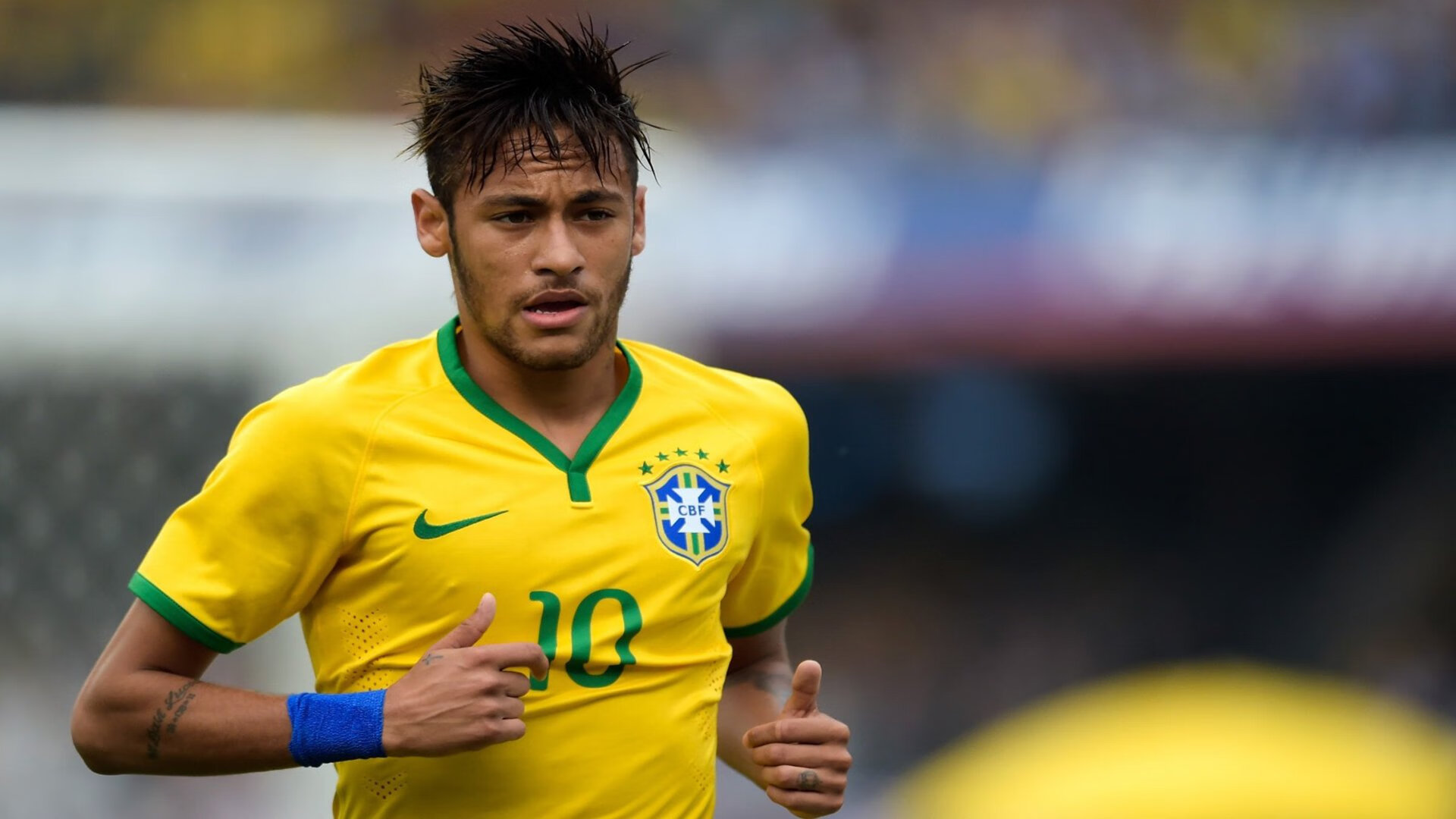 那不勒斯强势拿下勒沃库森，NBA季后赛氛围点燃欧洲足坛