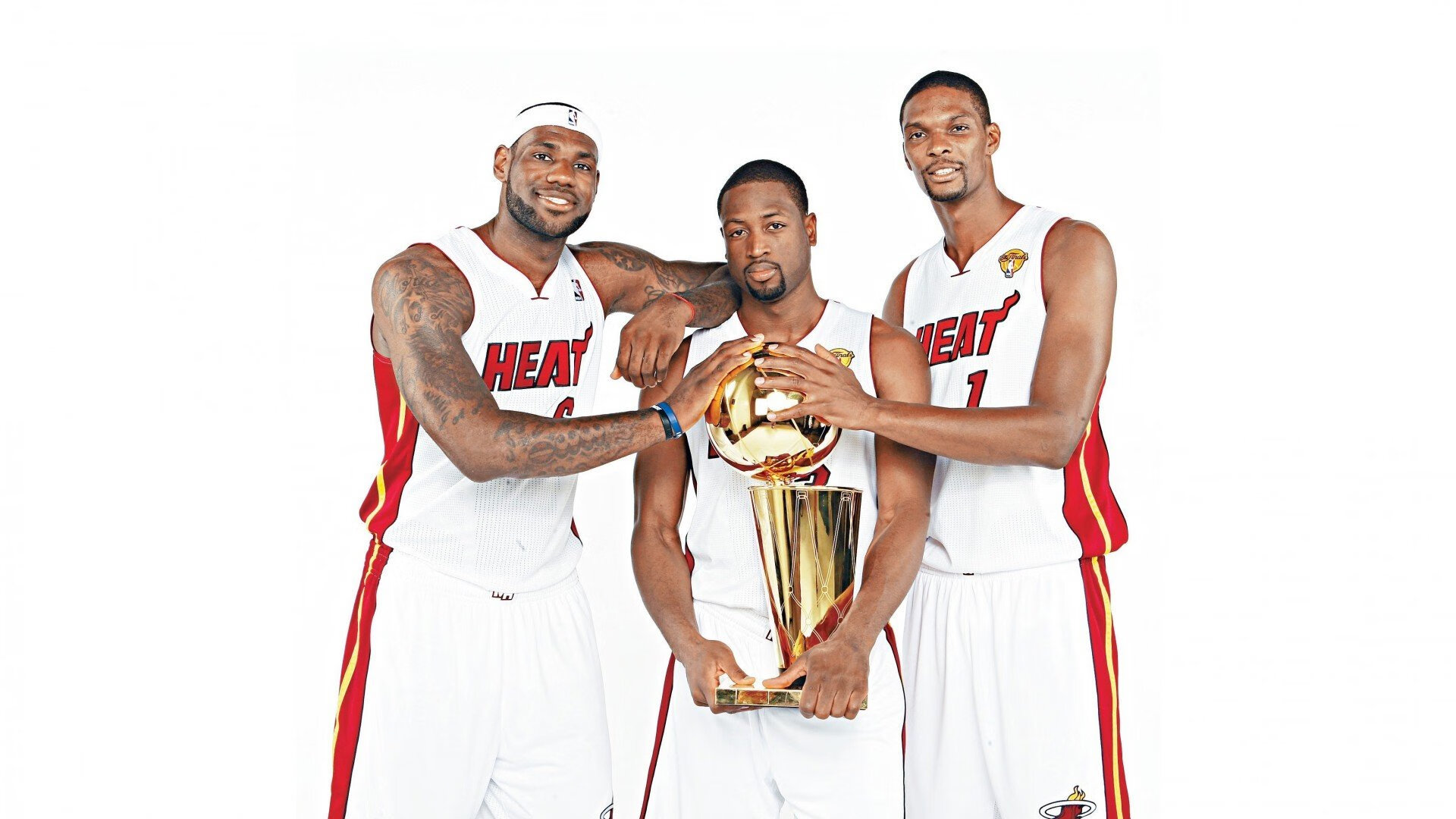 孔德爆发点燃突尼斯，连续得分压制塞内加尔显团队韧性