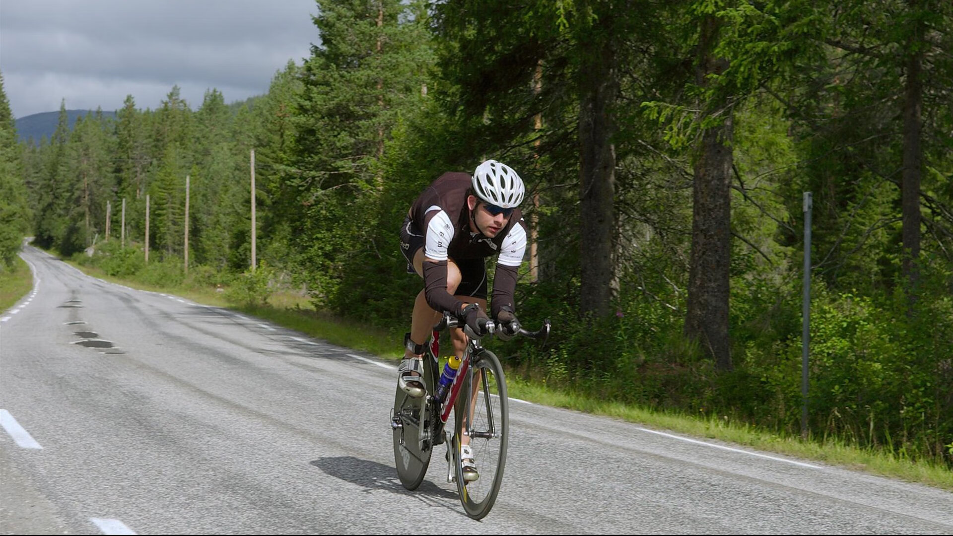 绿茵与硬木，当意甲焦点战遇上独行侠的终结艺术
