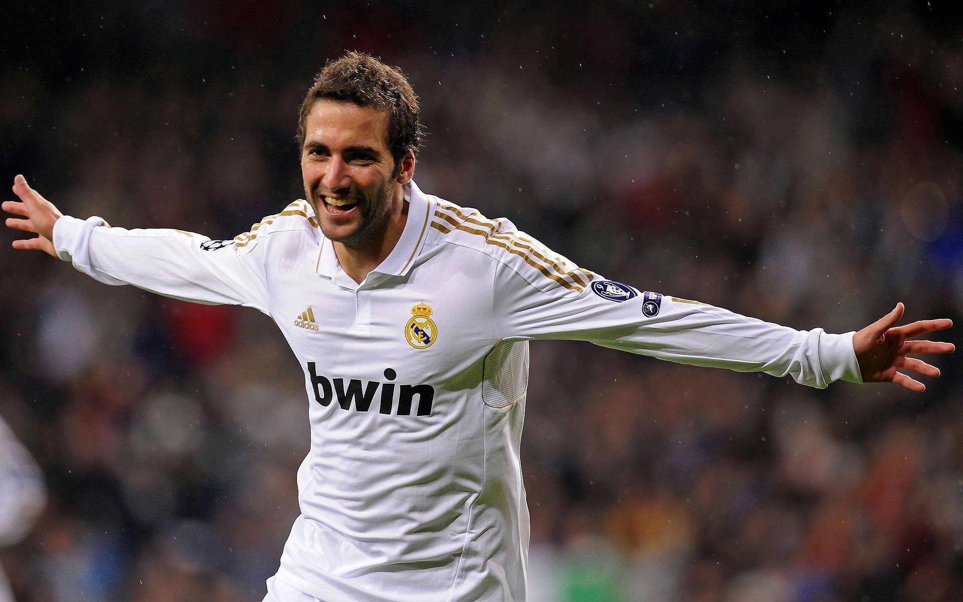 劳塔罗关键一击定乾坤，尼日利亚连续得分压制喀麦隆展现战术韧性