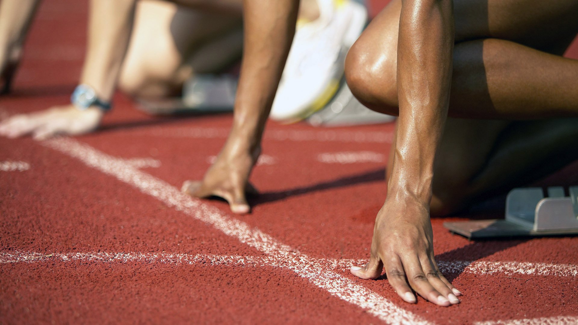 逆袭的叙事,从梅西的阿根廷到哈兰德的启示—当扛起成为传奇的注脚